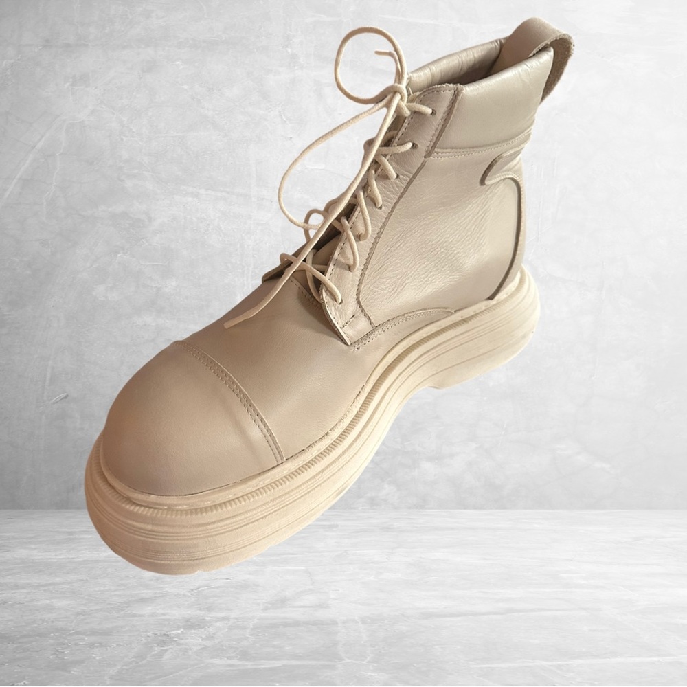 L’intervalle Yuni Beige Combat style Boots